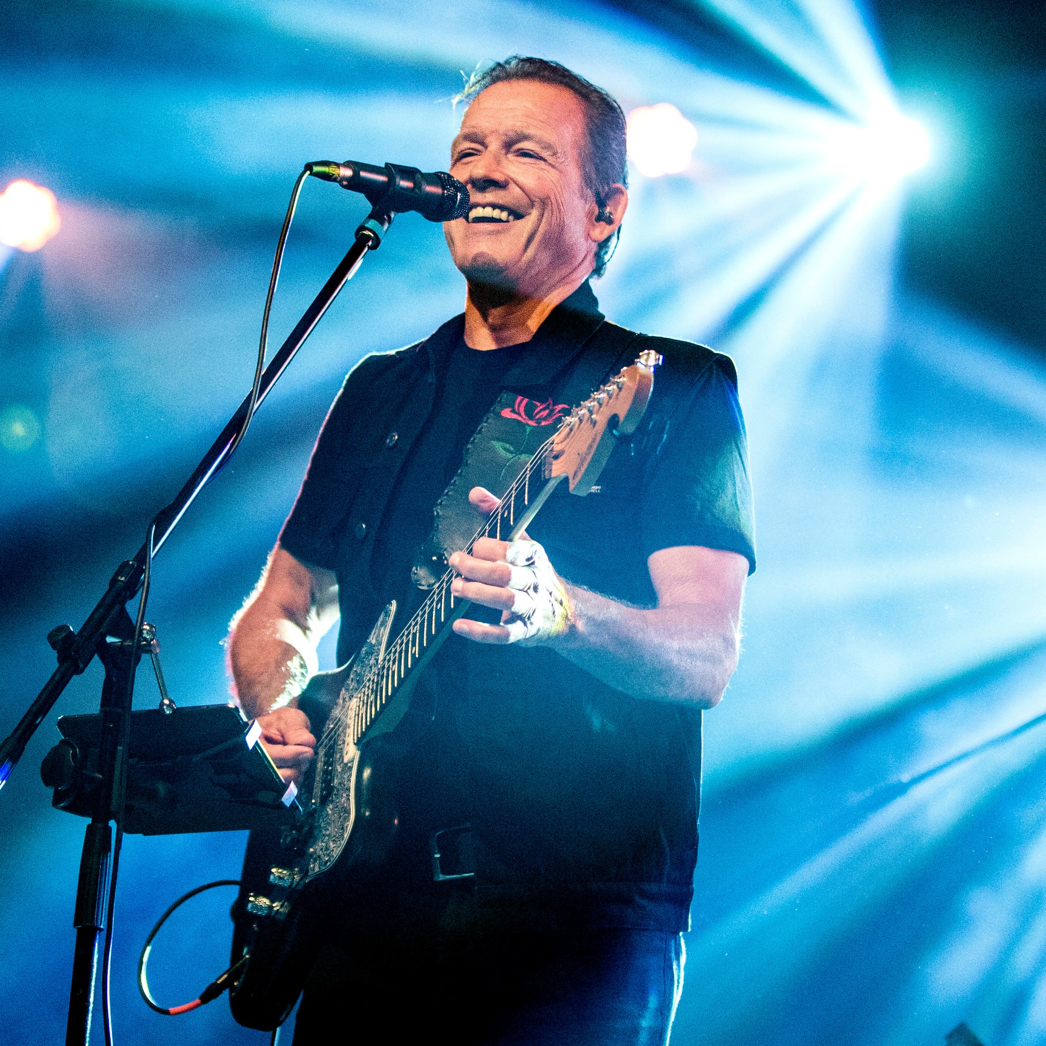 Tommy Castro & The Painkillers